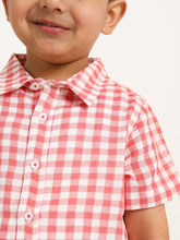 Load image into Gallery viewer, Campana Boys Yuki Short Sleeve Cotton Shirt - Checks - Red &amp; White
