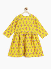 Load image into Gallery viewer, Campana Girls Sanah Dhoti Kurta Set - Floral Stalks Print - Yellow &amp; Pink
