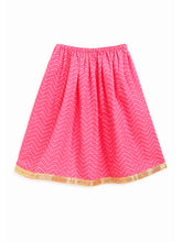 Load image into Gallery viewer, Campana Girls Koel Lehenga Choli Set - Small Flower &amp; Zigzag Print - Pink
