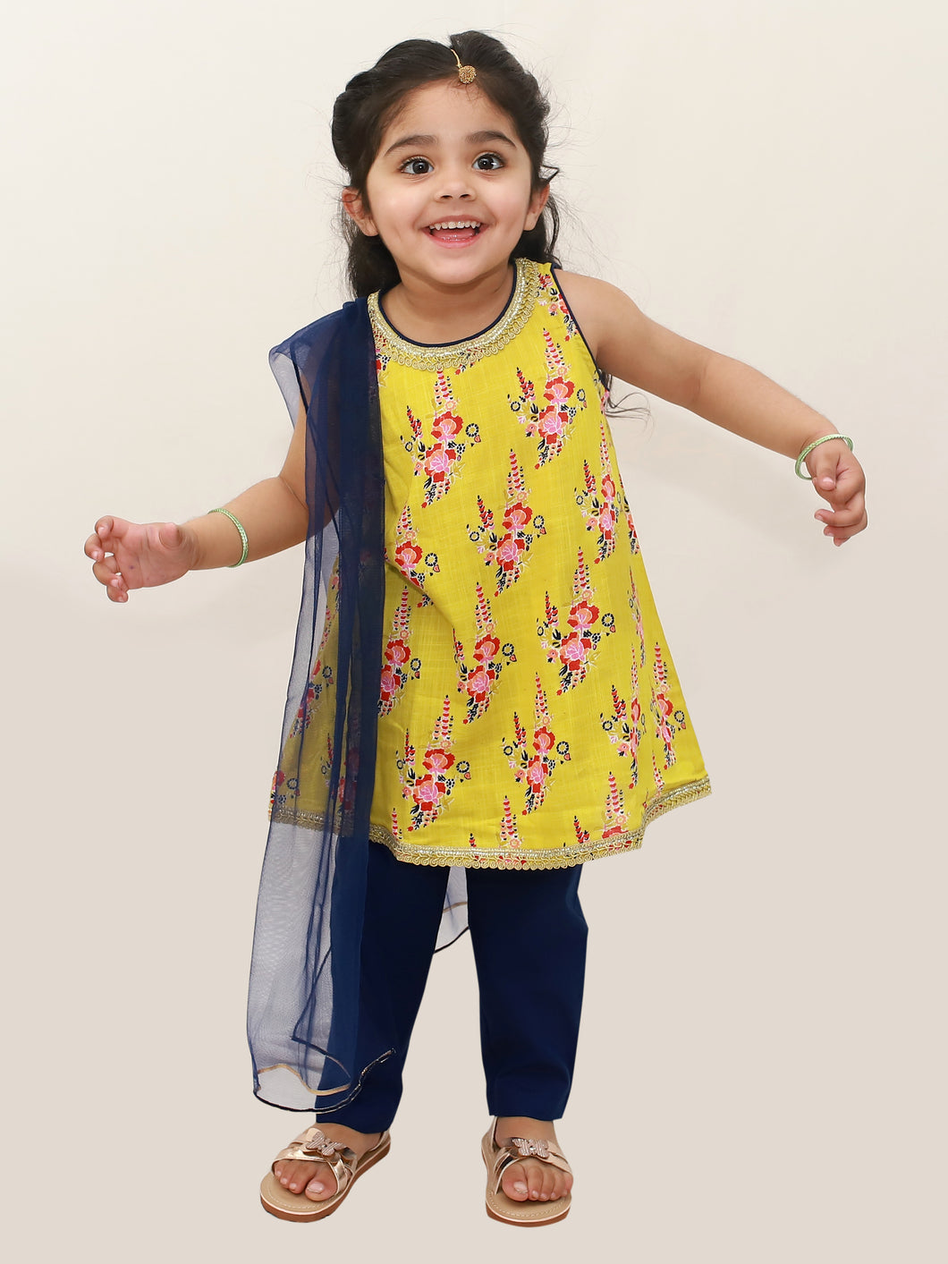 Campana Girls Chitra Kurta-Pants Set - Flower Bunch Print - Lime and Navy